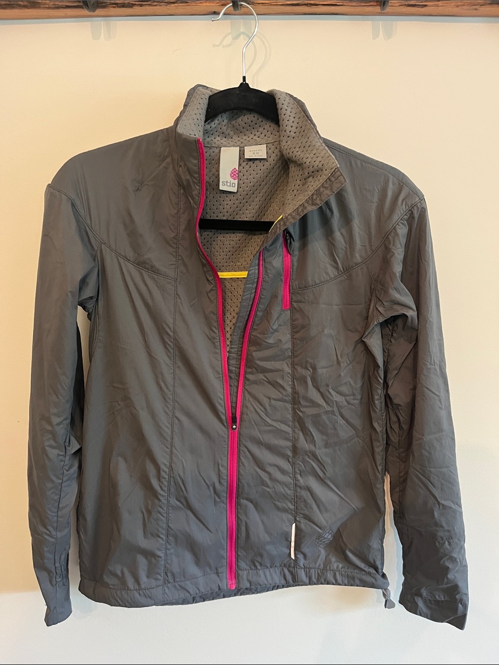 Stio Gray Windbreaker Jacket with Pink Zip Trim